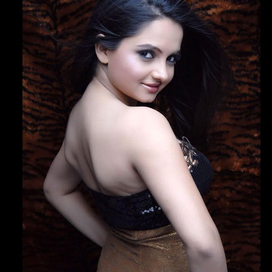 Giaa Manek Age Biography, Height, Wiki, Net Worth