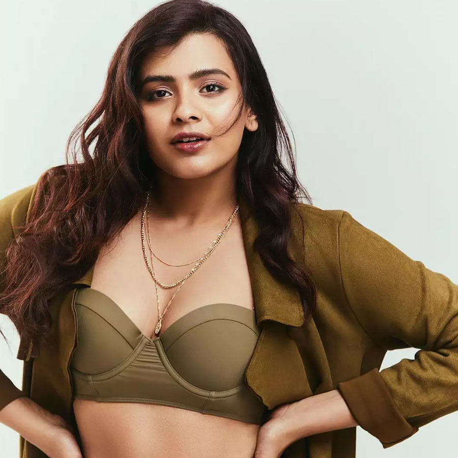 Hebah Patel Age Biography, Height, Wiki, Net Worth