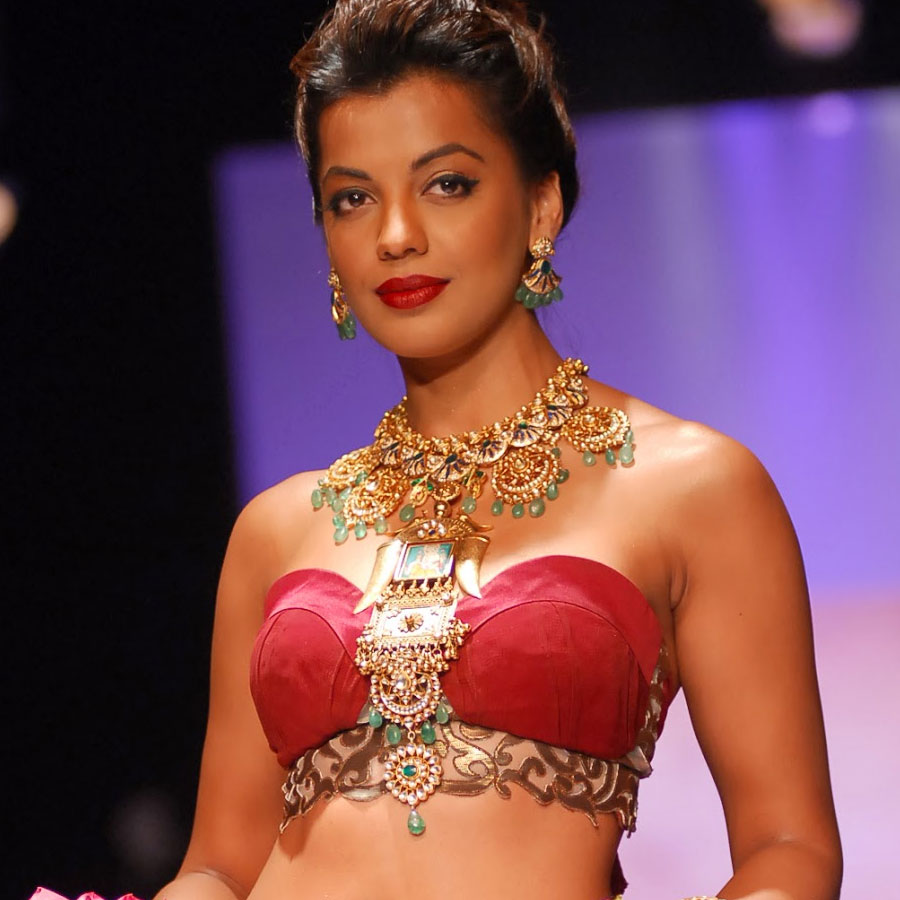 Mugdha Godse Age Biography, Height, Net Worth, Wiki