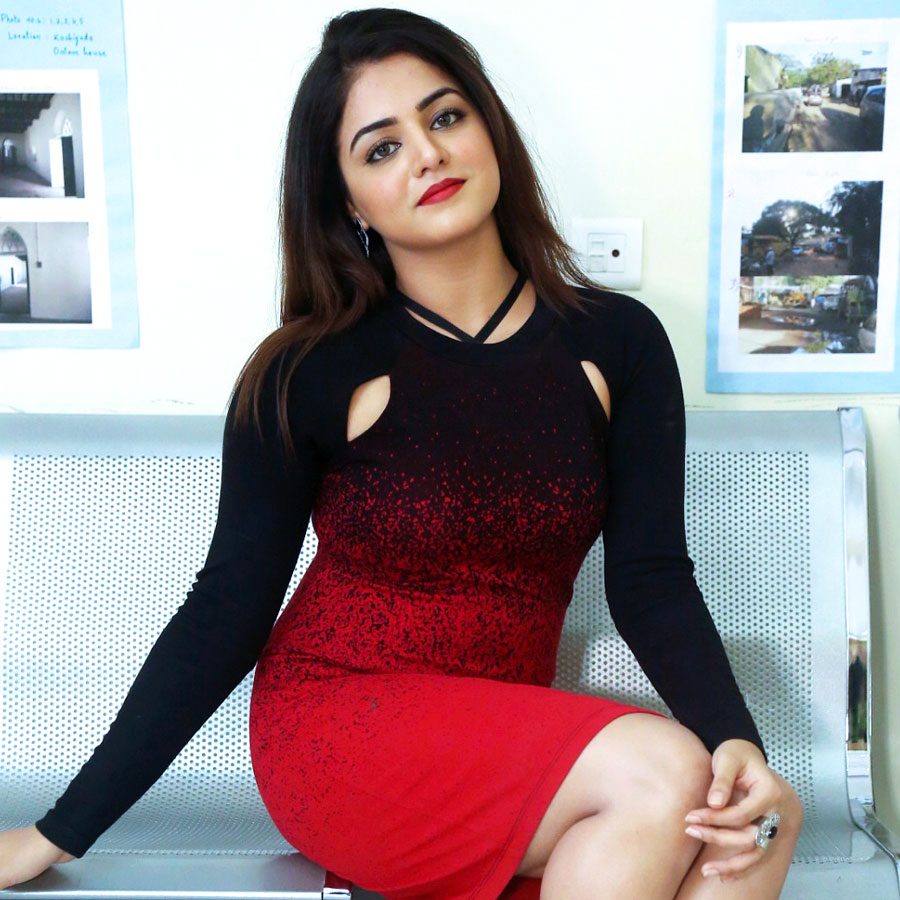 Wamiqa Gabbi Age Biography