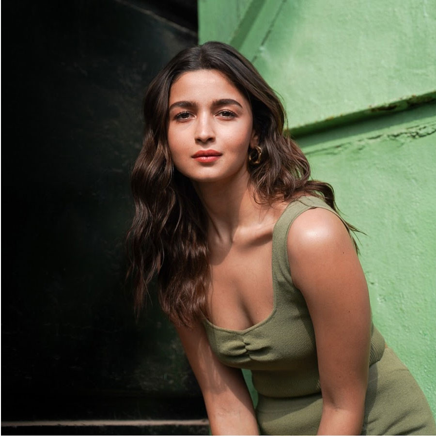 Alia Bhatt Age Biography, Height, Wiki, Net Worth