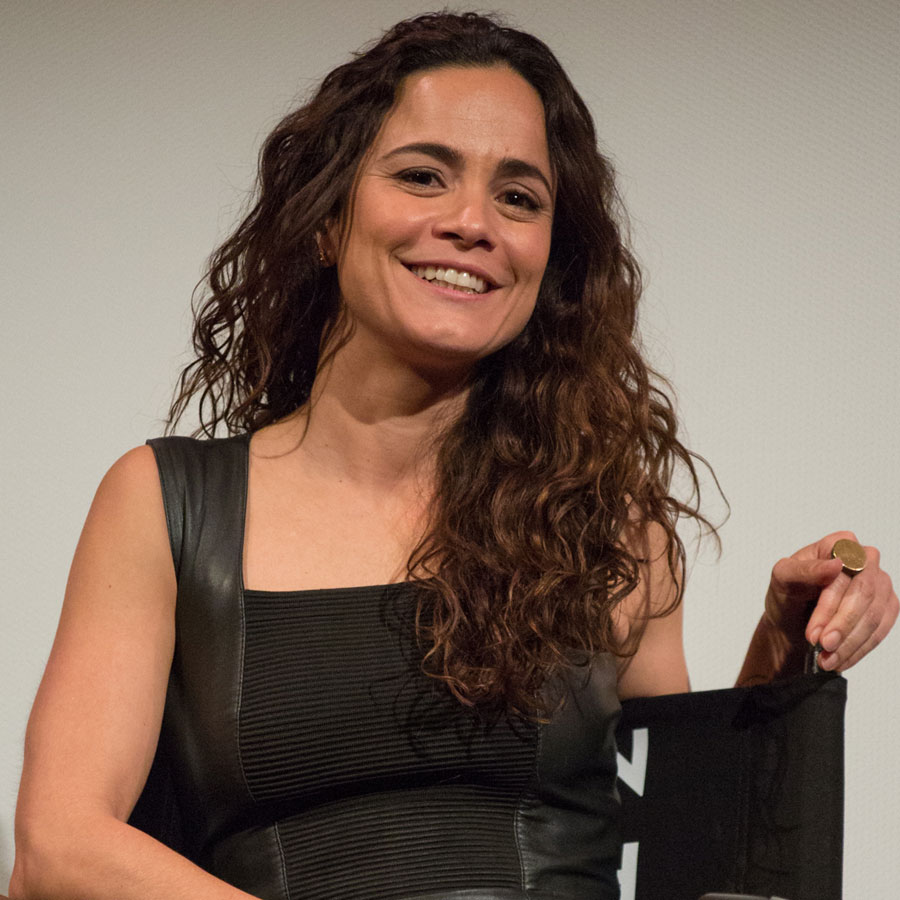 Alice Braga Age Biography, Height, Wiki, Net Worth