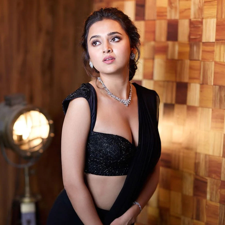 Tejasswi Prakash Age Biography