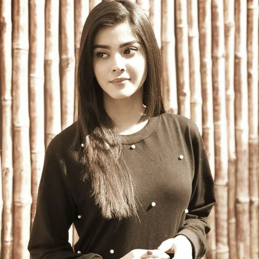 Zainab Shabbir Age Biography, Height, Wiki, Net Worth